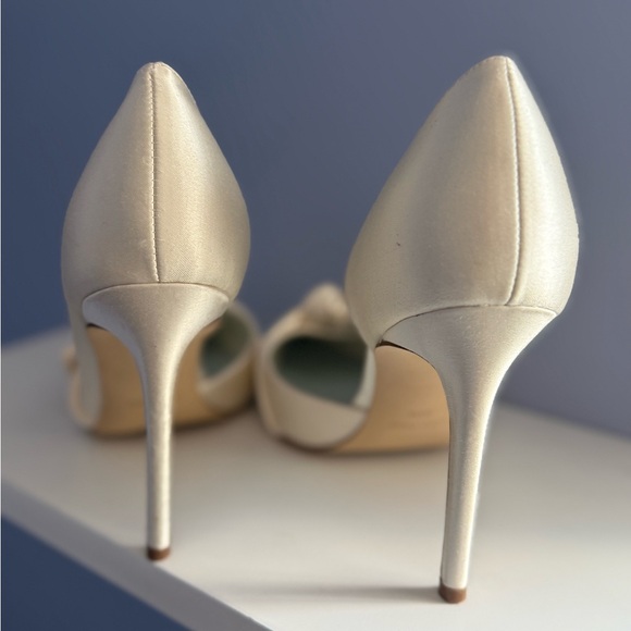 Nine West Ivory/Cream Satin Bow Heels – Bridal & Special Occasion - Picture 3 of 10